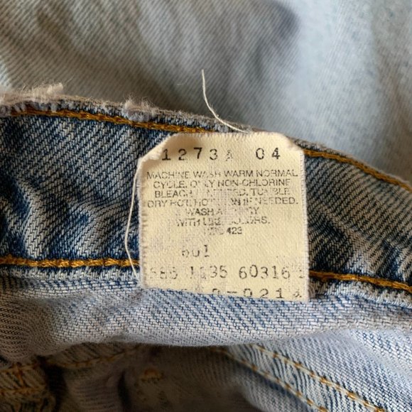 80’s Orange Label Light Wash Distressed 560 Jeans - Picture 7 of 11